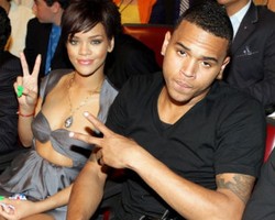 Pacari Model, Chris Brown Selingkuh dengan Rihanna