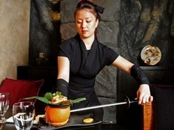 Woww...! Dinner Unik a la Ninja di New York