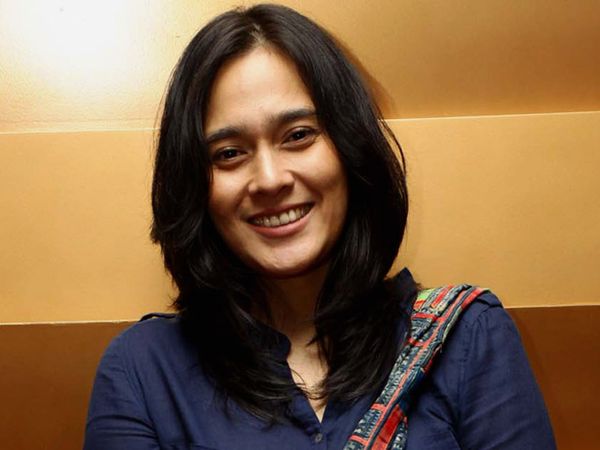 Ine Febriyanti Masih Cantik dan Menawan