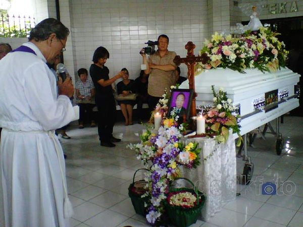 Maestro Jazz Bubi Chen Dikremasi