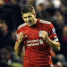 Gerrard: Raih Trofi & Ciptakan Momentum!