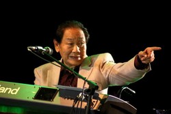 Jenazah Pianis Jazz Legendaris Bubi Chen Telah Dikremasi
