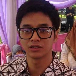 Adly Fairuz Ingin Nyanyi di Pernikahan Shireen Sungkar