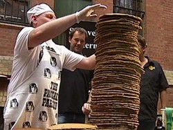 Dua Rekor Dunia Dipecahkan Pada Pesta Pancake Day