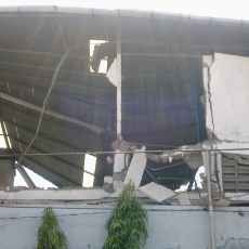 Atap Tembok Pabrik Plastik Ambruk, 5 Pekerja Luka