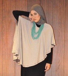 Cape Multifungsi Samarkan Bentuk Tubuh