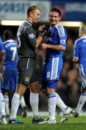 FIFA Minta Lebih Banyak Jabat Tangan di Lapangan