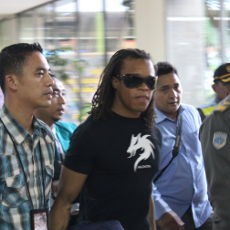 Tiba di Jakarta, Edgar Davids Foto Suporter