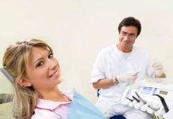 Tertawalah Saat ke Dokter Gigi