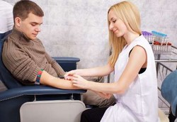 Wah! Ada Tes Darah untuk Mengukur Kadar Cinta