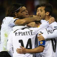 Valencia, PSV dan Udinese Lolos