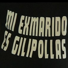 Pakai Kaos Hina Eks Suami, Wanita Spanyol Didenda Rp 12,1 Juta