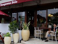 Coffee Shop di DPR Akan Dibongkar