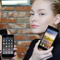 Menanti Kejutan di Pesta Ponsel Dunia