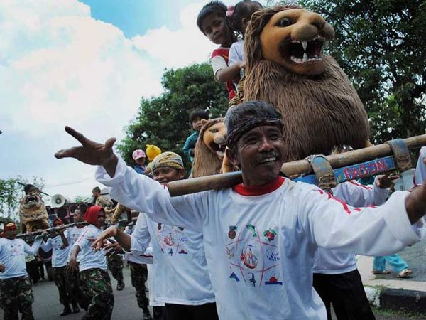 Sisingaan Subang Pecahkan Rekor MURI