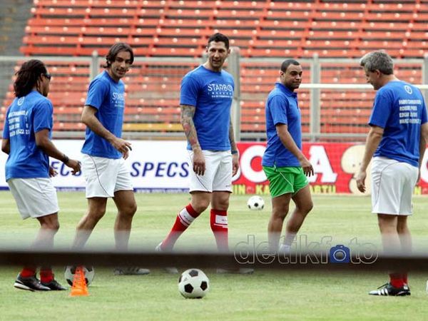 Bintang Starbol Gelar Coaching Clinic