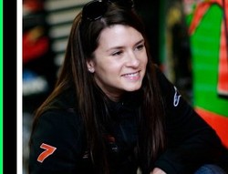 Tidak Ada Cup Holder, Danica Patrick Jual Lamborghini 