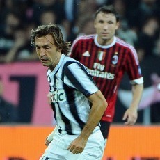 Ancelotti: Milan Salah Besar Lepas Pirlo ke Juve