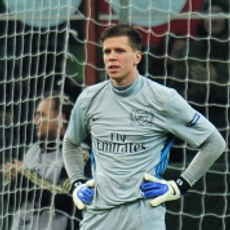 Henry: Kini Arsenal di Belakang Spurs