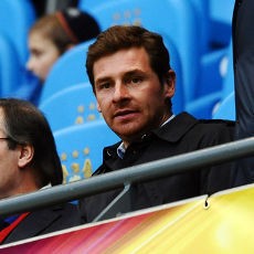 Villas-Boas Tegaskan Tidak Terpengaruh Spekulasi