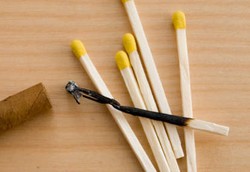 Bahan Kimia Tahan Api di Tekstil dan Plastik Bisa Picu Autis