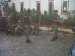  Kantor Kabar Cirebon Diteror Bom 