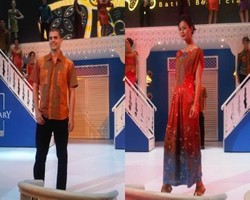 Pesona Batik Gaya Modern di Peragaan Busana Fashion & Beauty