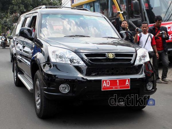 Esemka Belah Jalanan Ibukota