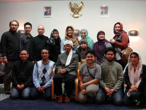 Aa Gym Beri Tausiyah di Jerman