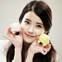 Salah Umumkan Pemenang Inkigayo, IU Minta Maaf