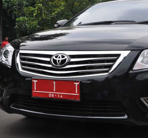 Koruptor Eep Serahkan Mobil Dinas Bupati ke MA