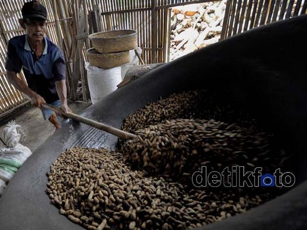 Penurunan Pajak Impor Gencet Usaha Kecil
