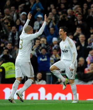 Gol Unik CR7 Jadi Hadiah Ultah Pepe