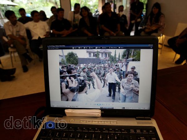 Warga Rumah Dinas TNI Tolak Digusur Warga Rumah Dinas TNI Tolak Digusur