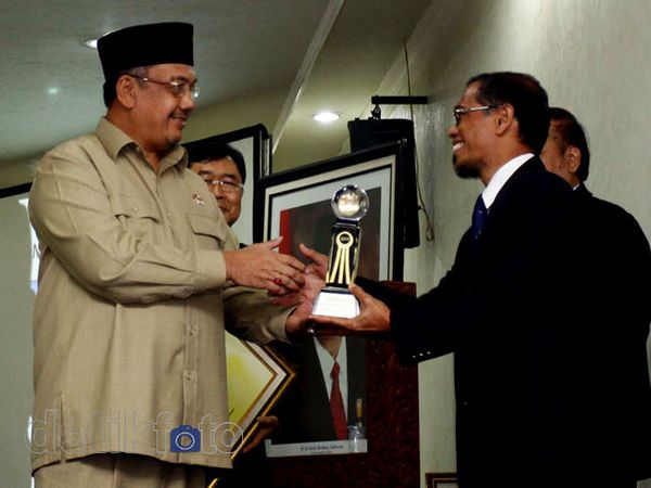 KPK Jadi Institusi Terbaik versi KemenPAN KPK Jadi Institusi Terbaik versi KemenPAN