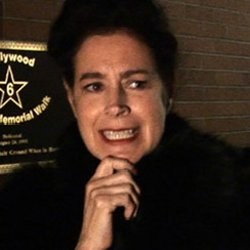 Tampar Petugas di Pesta Usai Oscar, Bintang Ace Ventura Ditahan