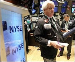 Harga Minyak Mulai Surut, Wall Street Kembali Naik