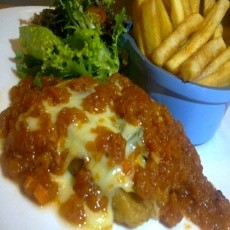 Kelembutan Dori Parmigiana Meleleh di Mulut