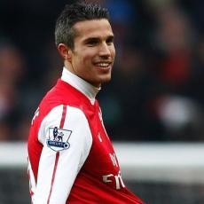 Fabregas Tak Akan Bujuk Van Persie ke Barca