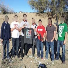 Posting Foto Kaos Obama Berlubang-lubang, Polisi AS Turun Pangkat