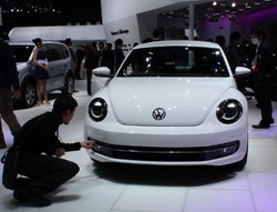 Pendapatan VW Setahun Cukup untuk Bayar Utang Indonesia