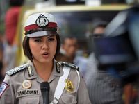 Wajah-wajah Cantik ditengah Kemacetan