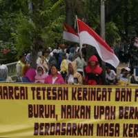 Buruh Pabrik Biskuit Jacob Wadul Anggota Dewan