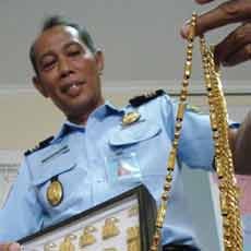 Salahi Izin Tinggal, Dua WNA RRC Dideportasi