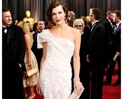 5 Inspirasi Gaun Pengantin dari Oscar 2012