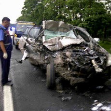 Innova Tabrak Truk di KM 41 Tol Jagorawi, Warga Korea Luka Parah
