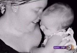 Bayi Tertular Kanker Ganas Ibunya Sejak dalam Kandungan