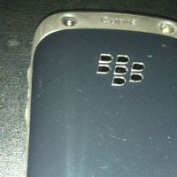 BlackBerry Curve 9320 Usung Tombol Khusus BBM