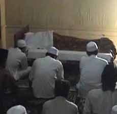 Pelayat KH Abdullah Faqih Berdatangan, Lamongan-Tuban Macet