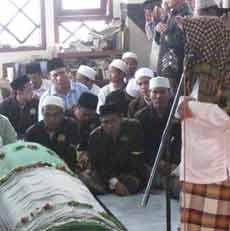 Jenazah KH Abdullah Faqih Disalati Hingga 25 Kali